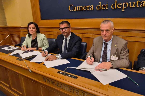 Protocollo per la sicurezza stradale urbana: firmata un’alleanza concreta
