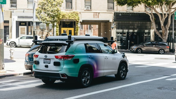 Auto a guida autonoma: 60 sindaci italiani pronti alla sperimentazione