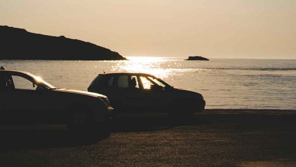 Viaggiare in auto d’estate: i controlli da fare prima di partire