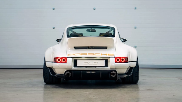 Singer DLS EP1 Porsche 964, all’asta l’esclusivo restomod