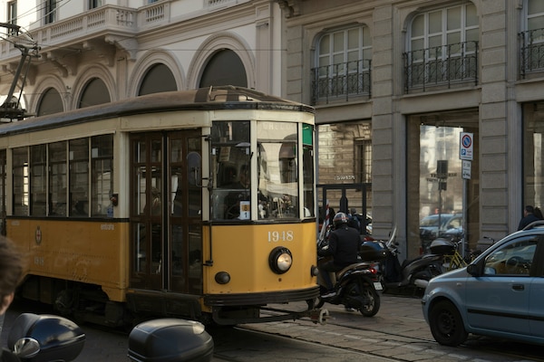 Manutenzione strade a Milano, il Comune annuncia un piano straordinario