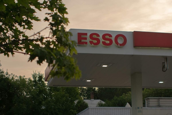 Esso, la rete torna italiana: 1.200 distributori acquistati da sei famiglie