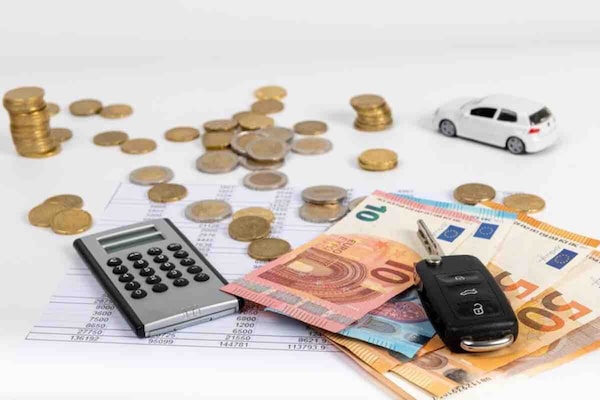 Assicurazione auto: ecco perché l’ibrido costa meno del Diesel