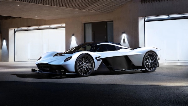 Aston Martin Valkyrie, all'asta quella di Daniel Ricciardo: ha percorso solo 160 km