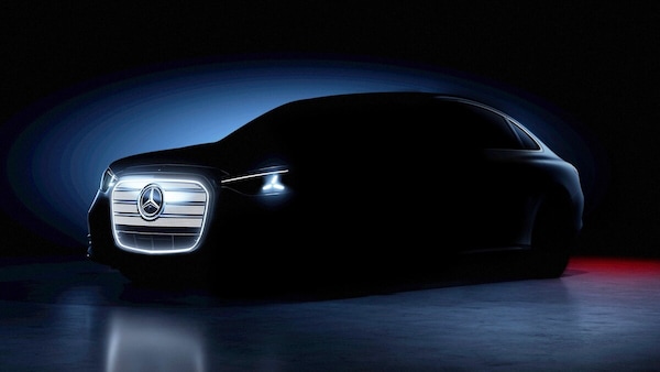 Mercedes Classe C elettrica, la Stella torna sulle maxi-calandre