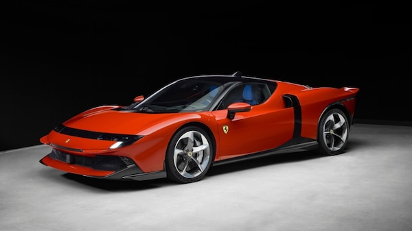 Ferrari 849 Testarossa, la bellezza di andare oltre quota mille con i suoi 1.050 cv