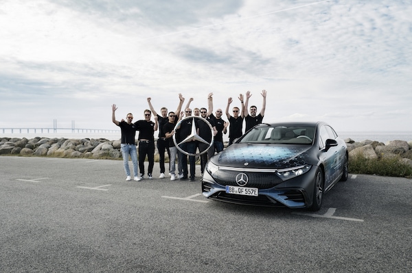 Mercedes EQS con batterie allo stato solido, 1.200 km di autonomia