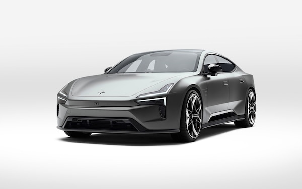 Polestar 5, stile evoluto, 884 cavalli e 670 km di autonomia