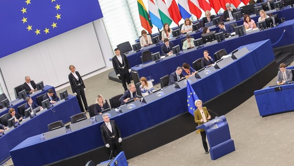 Auto meno care, qualcosa si muove? von der Leyen e il piano per la e-car