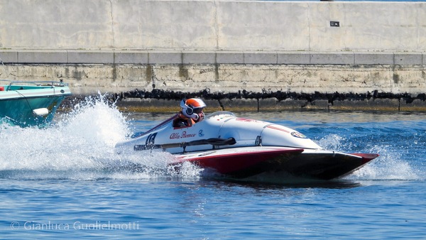 Barche storiche da corsa, spettacolare raduno sul lago di Bolsena
