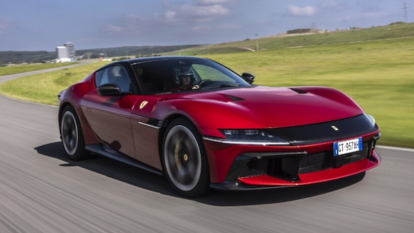 Ferrari 12Cilindri, la prova su strada