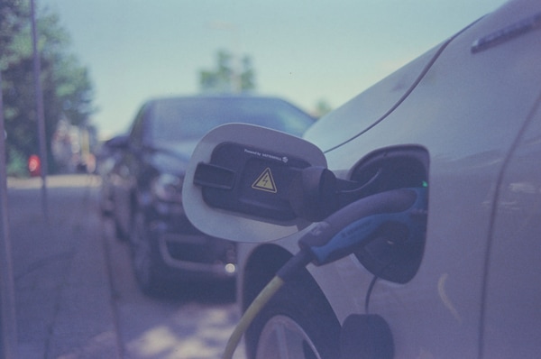 Emob 2025, a Milano la conferenza che ridisegna la mobilità elettrica