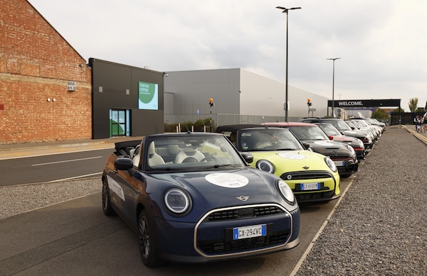 Road to Oxford: MINI Driver Club Brescia festeggia 18 anni con un viaggio speciale