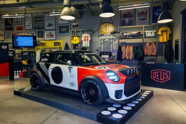 Mini John Cooper Works e Deus Ex Machina: due one-off da show