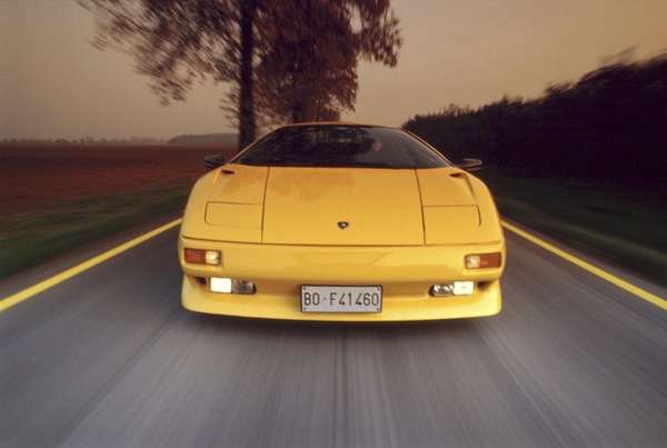 Lamborghini Diablo, storia di un mito