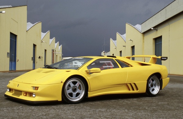 Lamborghini Diablo, 35 anni di mito e potenza V12
