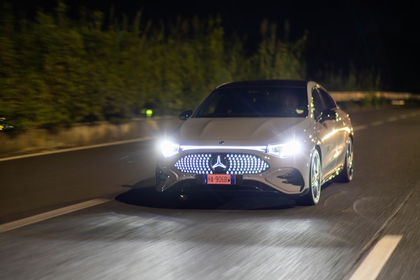 700 km sul GRA di Roma con una ricarica: la sfida di Mercedes con la CLA elettrica