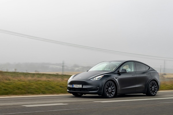 Model Y da 40 mila euro: tutto sulla nuova Tesla “economica”
