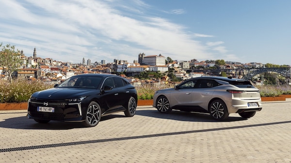 DS N°4, la francese premium si rinnova: cosa cambia e come va