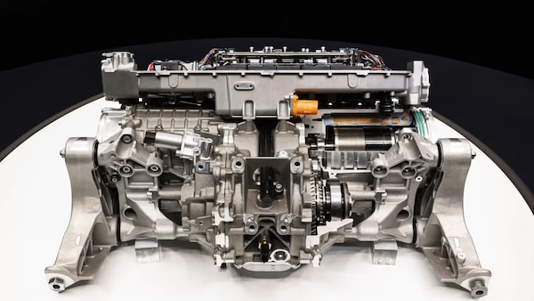 Ferrari elettrica, il designer è lo stesso di iPhone e iMac