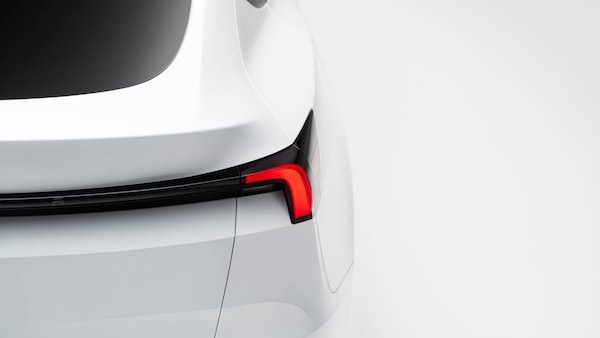 Tesla Model Y Standard, l'alternativa alla Premium