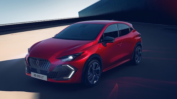 Nuova Renault Clio, ecco i prezzi: ibrida e turbo benzina sono già ordinabili