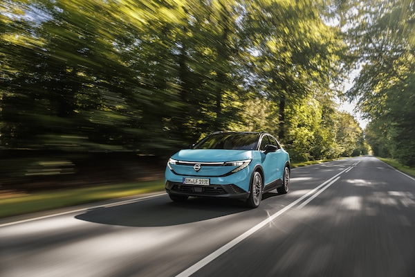 Nissan Leaf, rivoluzione a tutto Suv