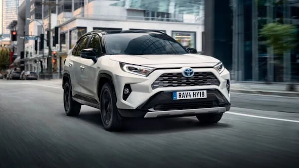 Auto più vendute al mondo: Toyota domina ancora con RAV4 e Corolla