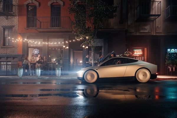Musk: Cybercab nel 2026 e nessun nuovo modello Tesla all'orizzonte