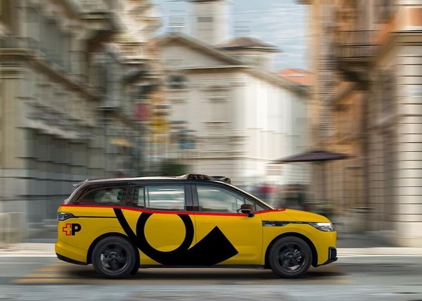 Mobilità autonoma nella Svizzera orientale: AutoPostale lancia il servizio “AmiGo”