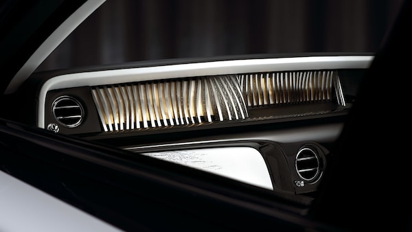 Le foto dell'esclusiva Rolls-Royce Phantom Centenary