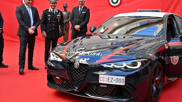Maserati McPura e Alfa Romeo Giulia Quadrifoglio livrea Carabinieri