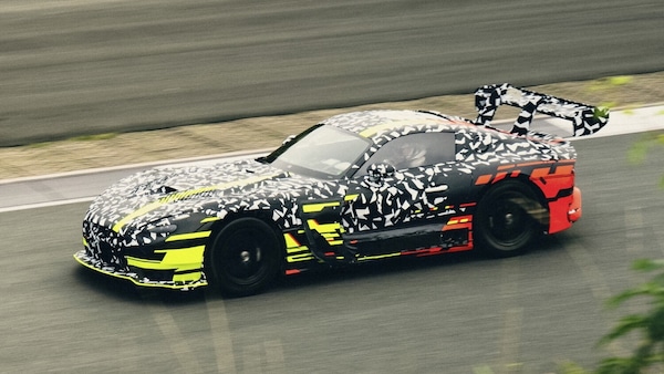 Nuova Mercedes AMG GT3, il concept GT Track Sport scende in pista