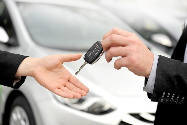 Boom del noleggio a lungo termine 2025: 1,3 milioni di auto in Italia