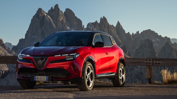 Alfa Romeo Junior Sport Speciale, l’eleganza incontra il dinamismo