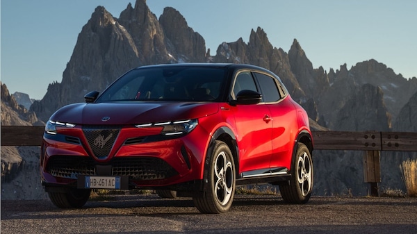 Alfa Romeo Junior Sport Speciale, l’eleganza incontra il dinamismo