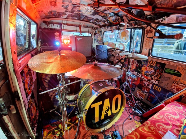 Le FOTO del TAO Love Bus Experience, Volkswagen T2 da concerto