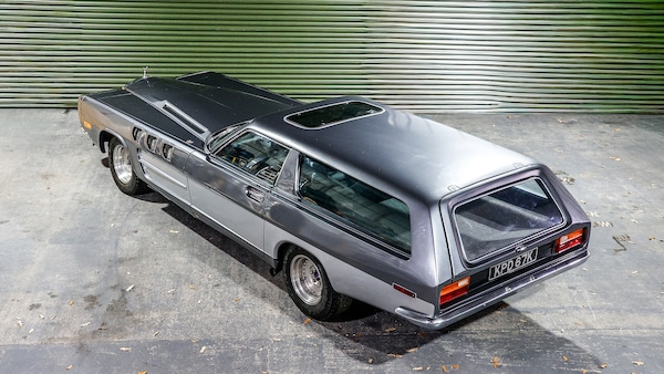 Le foto di "The Beast", one-off con motore aeronautico Rolls-Royce Merlin