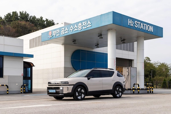 Nuovo Hyundai Nexo, oltre 800 km a idrogeno e ricarica in 5 minuti