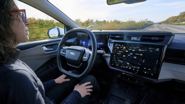 Ford BlueCruise, l'Adas per guidare senza mani sul volante arriva su Puma, Kuga e Ranger