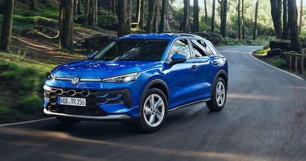 T-Roc è solo ibrido, la prova del bestseller Volkswagen