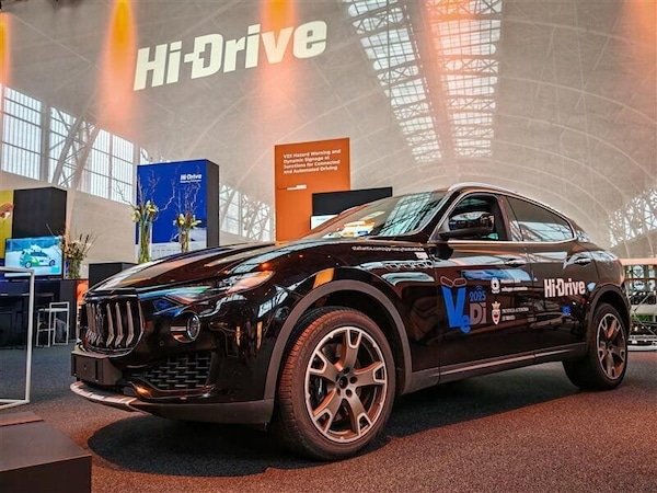 Stellantis Hi-Drive porta la guida automatizzata a un nuovo livello