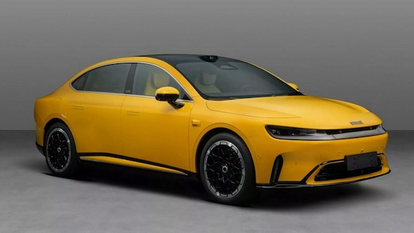 Smart #6 EHD, la prima berlina del Marchio è una PHEV