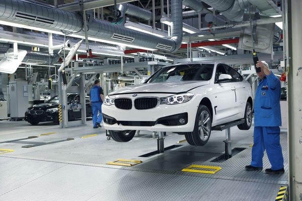 Un mito, 50 anni di produzione della BMW Serie 3