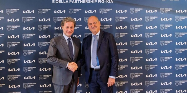 Kia Italia accelera sull’inclusione: partnership con la FIG per il golf paralimpico