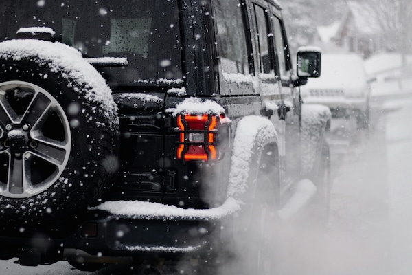 Auto e freddo: cosa succede davvero quando le temperature scendono