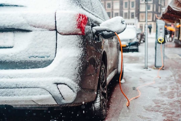Auto elettrica e freddo: cosa cambia davvero con le basse temperature