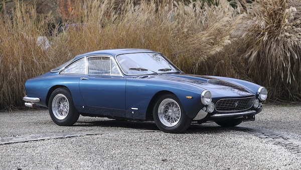 Ferrari 250 GT Lusso, perfezione stile 1963: all'asta uno dei capolavori Pininfarina