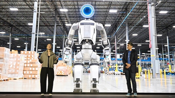 Hyundai Motor Group accelera sulla robotica AI: la strategia umana presentata al CES 2026