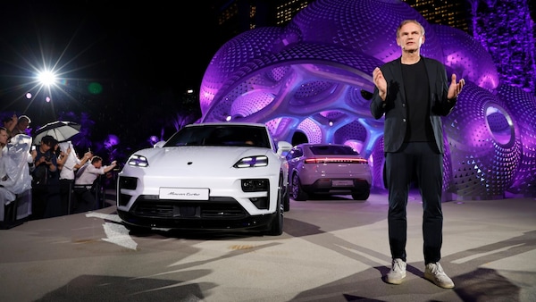 Porsche: "Una errore la Macan solo elettrica"